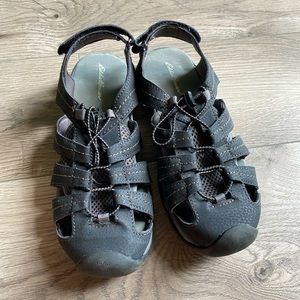 ✨BIG GIRL✨ Eddie Bauer Shoes